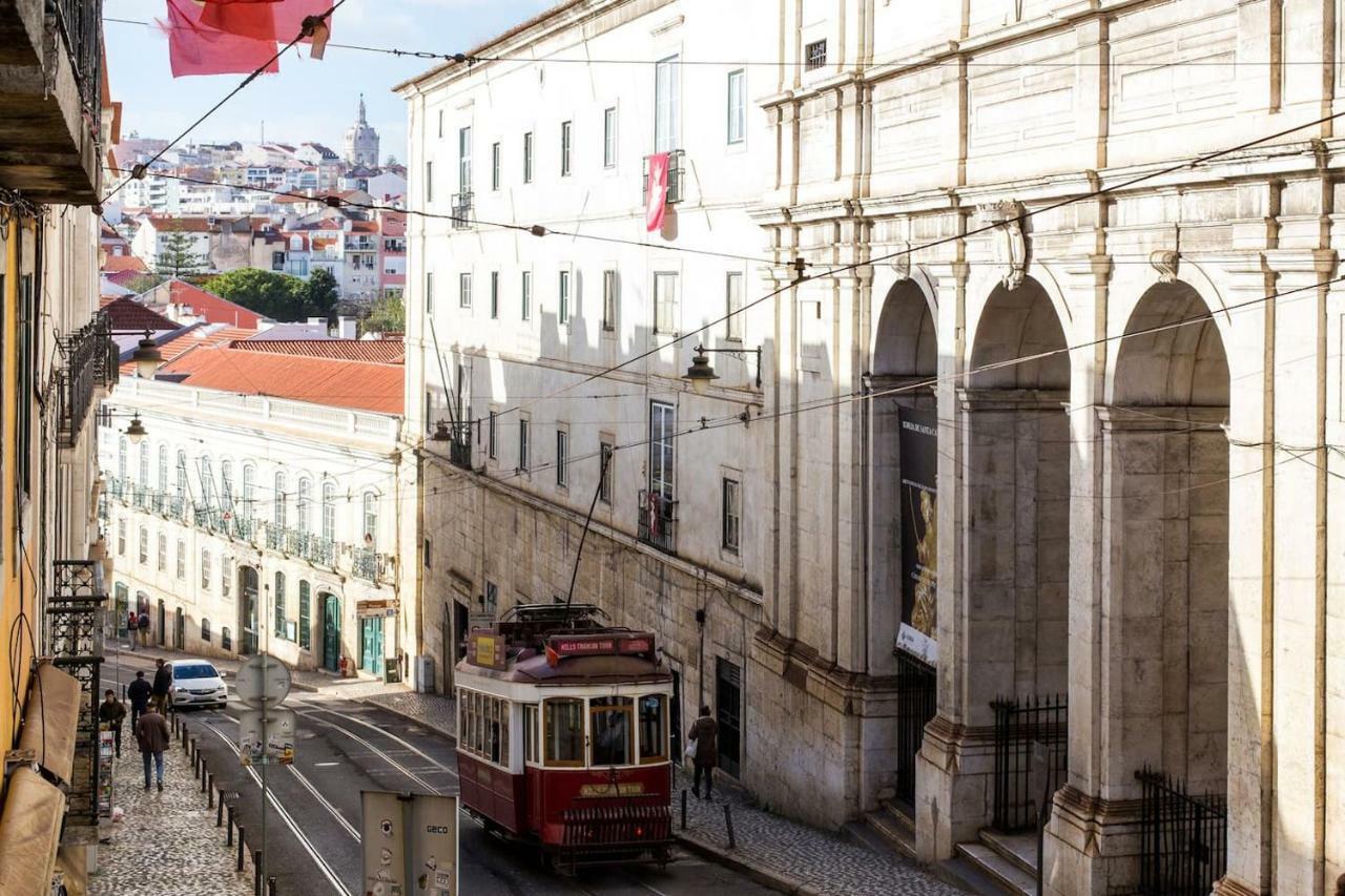 Appartamento Calcada Do Combro Lisbona Esterno foto