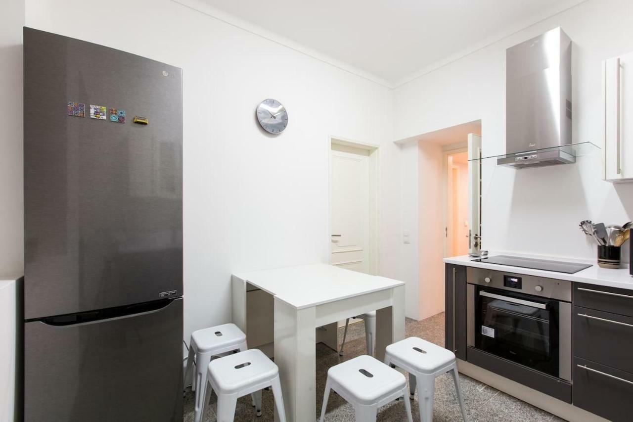 Appartamento Calcada Do Combro Lisbona Esterno foto