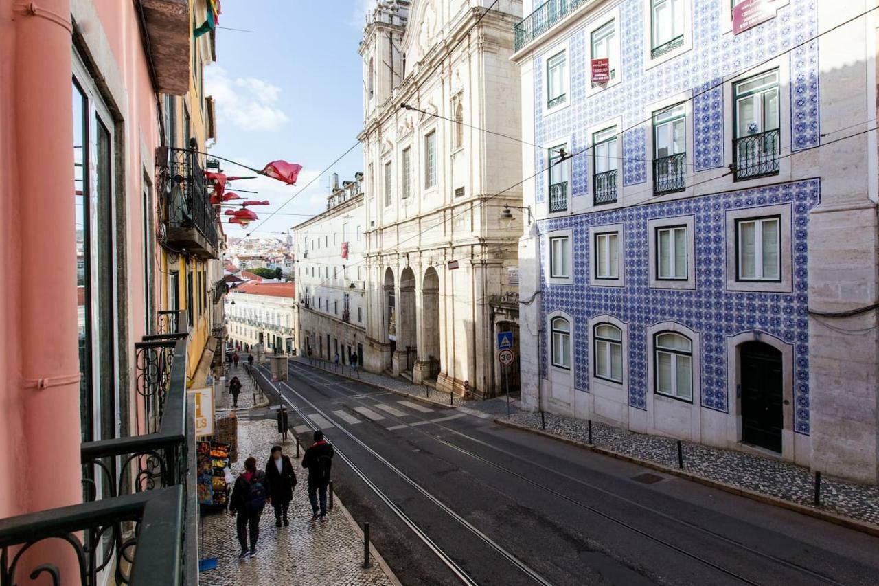 Appartamento Calcada Do Combro Lisbona Esterno foto